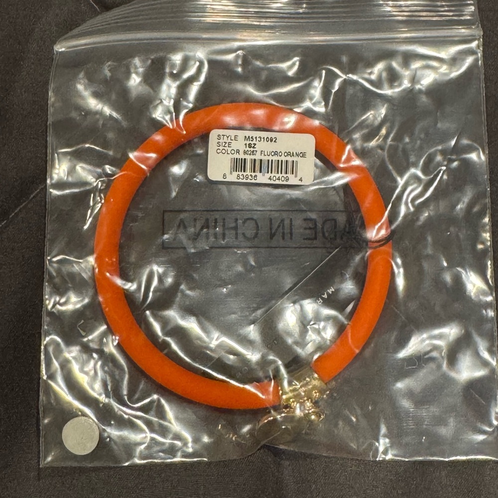 Marc by Marc Jacobs bracelet with golds charm. NWT - Picture 4 of 5